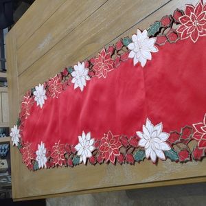 Christmas 🎄 table decor